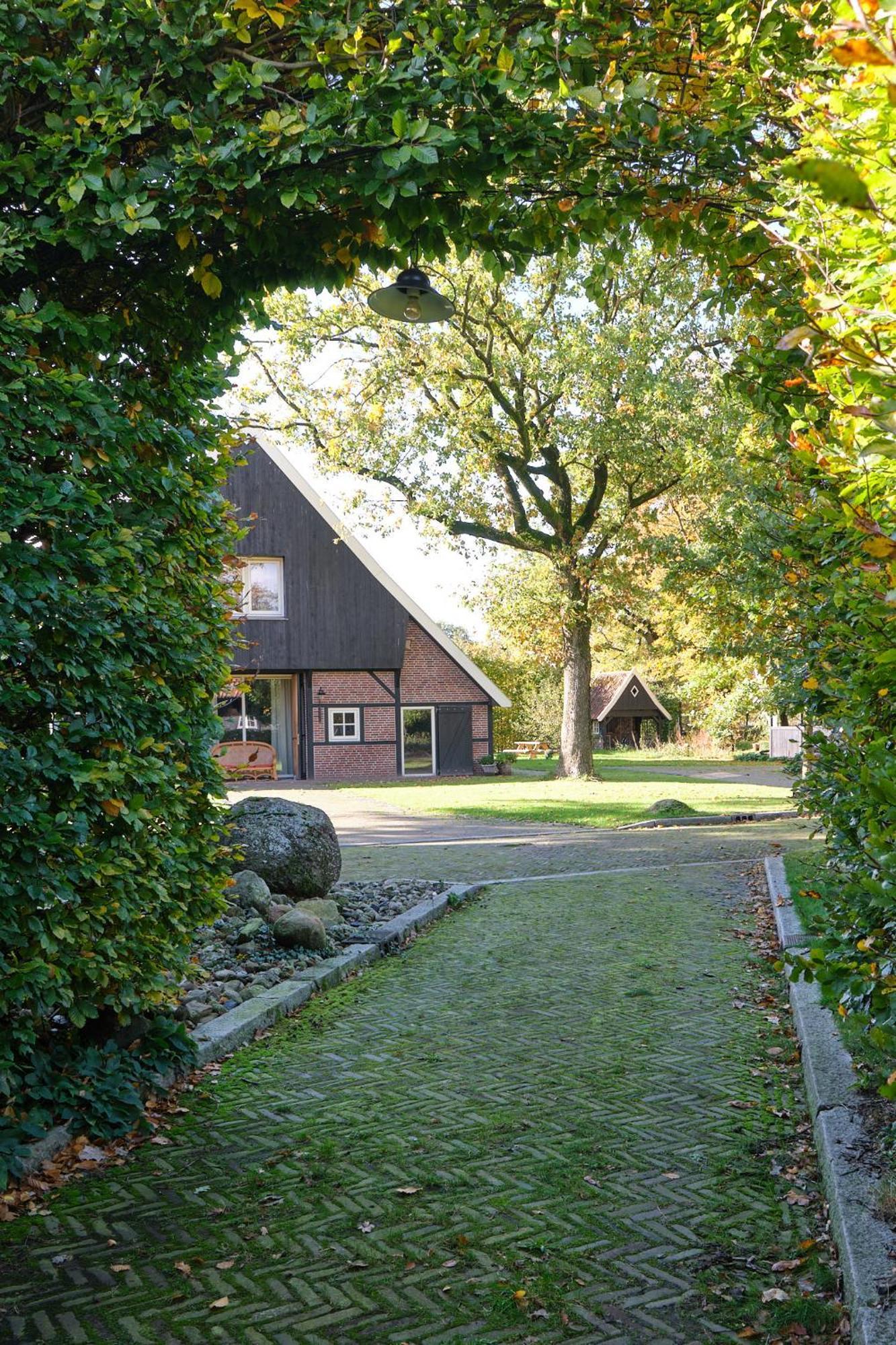 Loosan Lodges Gastenhuis Reutum 外观 照片