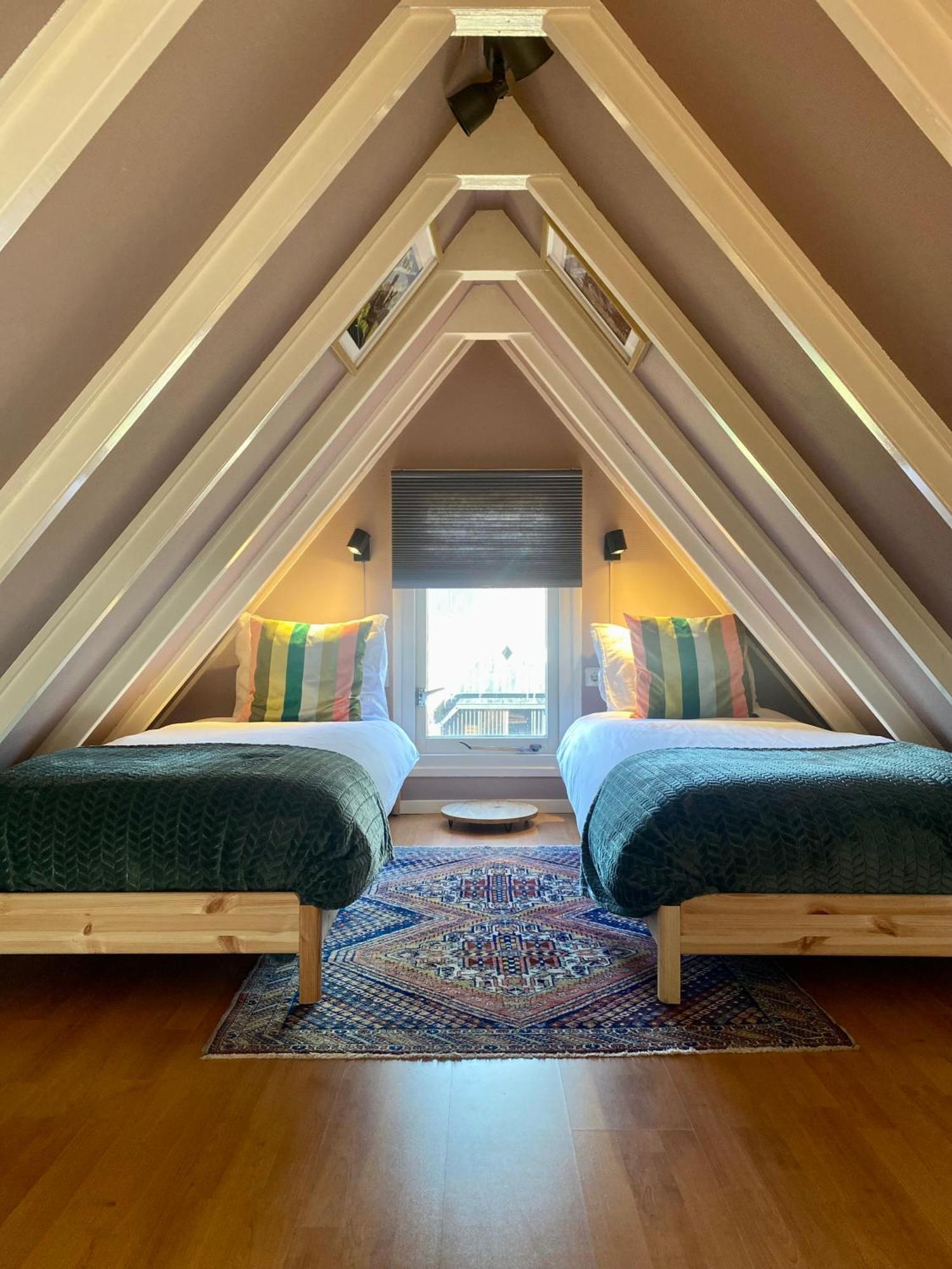 Loosan Lodges Gastenhuis Reutum 外观 照片